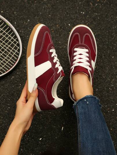 新款天鹅绒拼布女士休闲鞋，时尚百搭厚底运动鞋，舒适软底，适合散步、日常穿着，学生滑板鞋