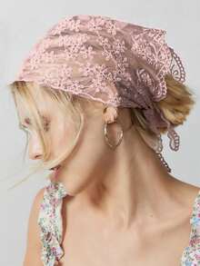 1件时尚花卉刺绣蕾丝头巾，复古女士三角头巾，优雅头饰发饰，教堂祈祷及婚礼面纱，新娘蕾丝曼蒂拉，秋季服装，女士情人节配饰