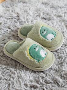 A Pair Of Fashionable And Cute Strawberry Embroidery Decorated Non Slip Warm Slippers, Suitable For Children - Green - View 7