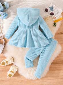 2 件套女婴甜美温柔蝴蝶印花字母针织连帽衫和裤子套装 - 淺藍色 - 查看 2