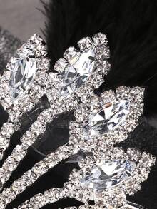 A Popular Feather Rhinestone Mask, A Halloween Stage Singer Mask With Rhinestone Tassels, A Performance Jewelry Accessory For Women.