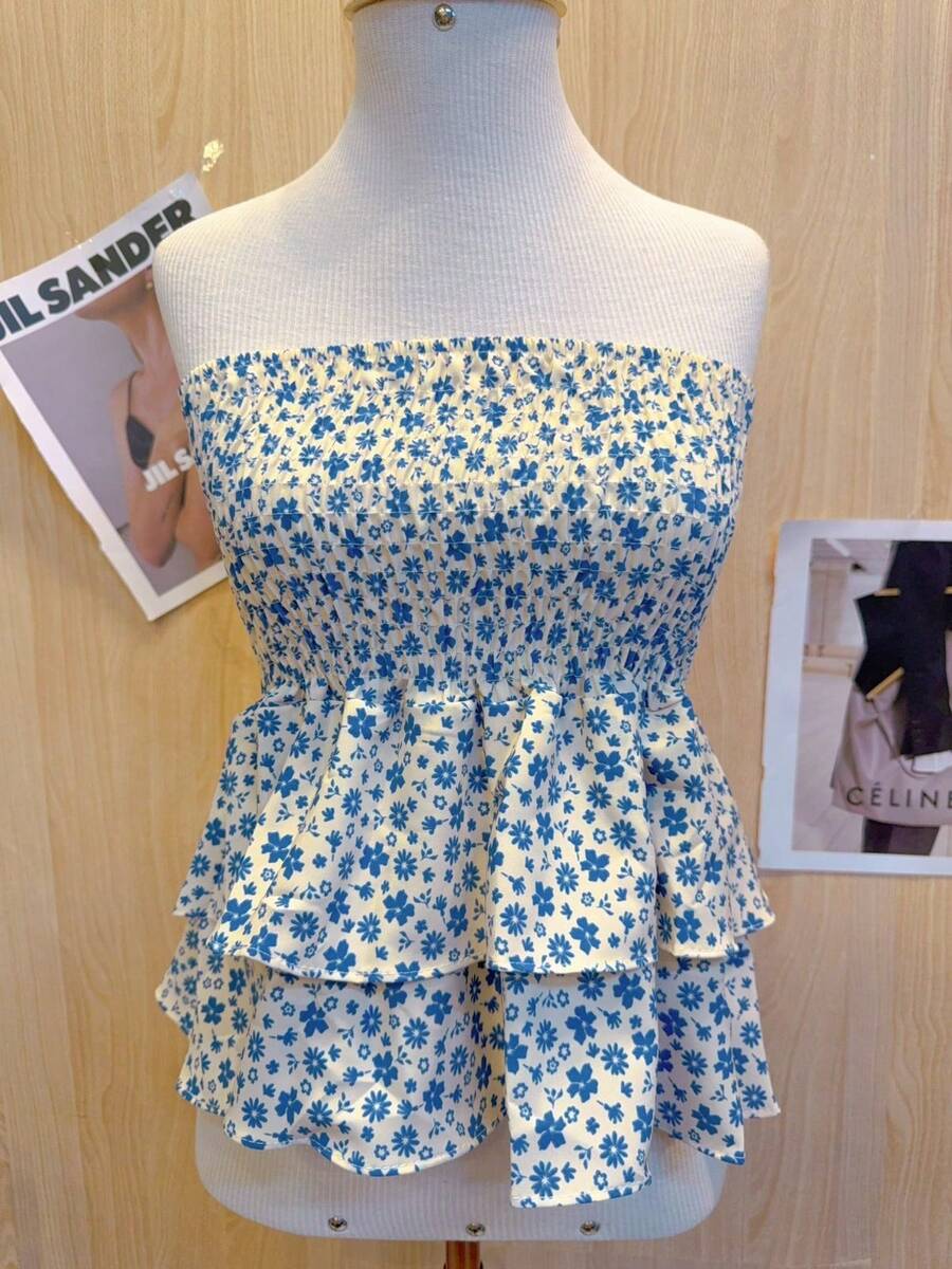 Cropped Top With Strapless Ruffled Print - Beige et bleu - Voir 1