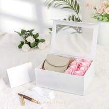 MALICPLUS 5 White Gift Boxes With Window 22.86x16.5x9.6 CM Clear Gift Boxes For Present Contains Ribbon Card Bridesmaid Proposal Boxes Gift Boxes With Magnetic Lid Glossy White