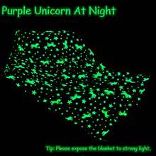 1 pieza Manta que brilla en la oscuridad, manta de microfibra suave y esponjosa, adecuada para varias ocasiones, se puede usar como regalo - Morado - Ver 7