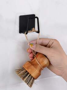 1 pieza/2 piezas Soporte para esponja montado en la pared sin taladro de acero inoxidable con ganchos duales y bolsa OPP - Adhesivo resistente/Organizador montable con tornillos (tornillos incluidos) para cocina, baño, fregadero - Almacenamiento de esponjas y herramientas que ahorra espacio, resistente a la oxidación, fácil instalación, diseño moderno, superficie resistente a los arañazos - Ideal para espacios pequeños