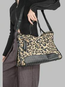 DareSee Geantă de umăr cu imprimeu leopard, geantă elegantă cu imprimeu leopard, geantă de umăr de mare capacitate, cu nituri, decor cu ciucuri, cele mai bune cadouri personalizate pentru femei, mame și iubite, geantă cu imprimeu leopard, festival de muzică, festival Y2K, înapoi la școală, toamnă, Halloween, genți de Crăciun perfecte pentru petreceri elegante, asortate cu costume de Crăciun, cadouri de Crăciun și iarnă.