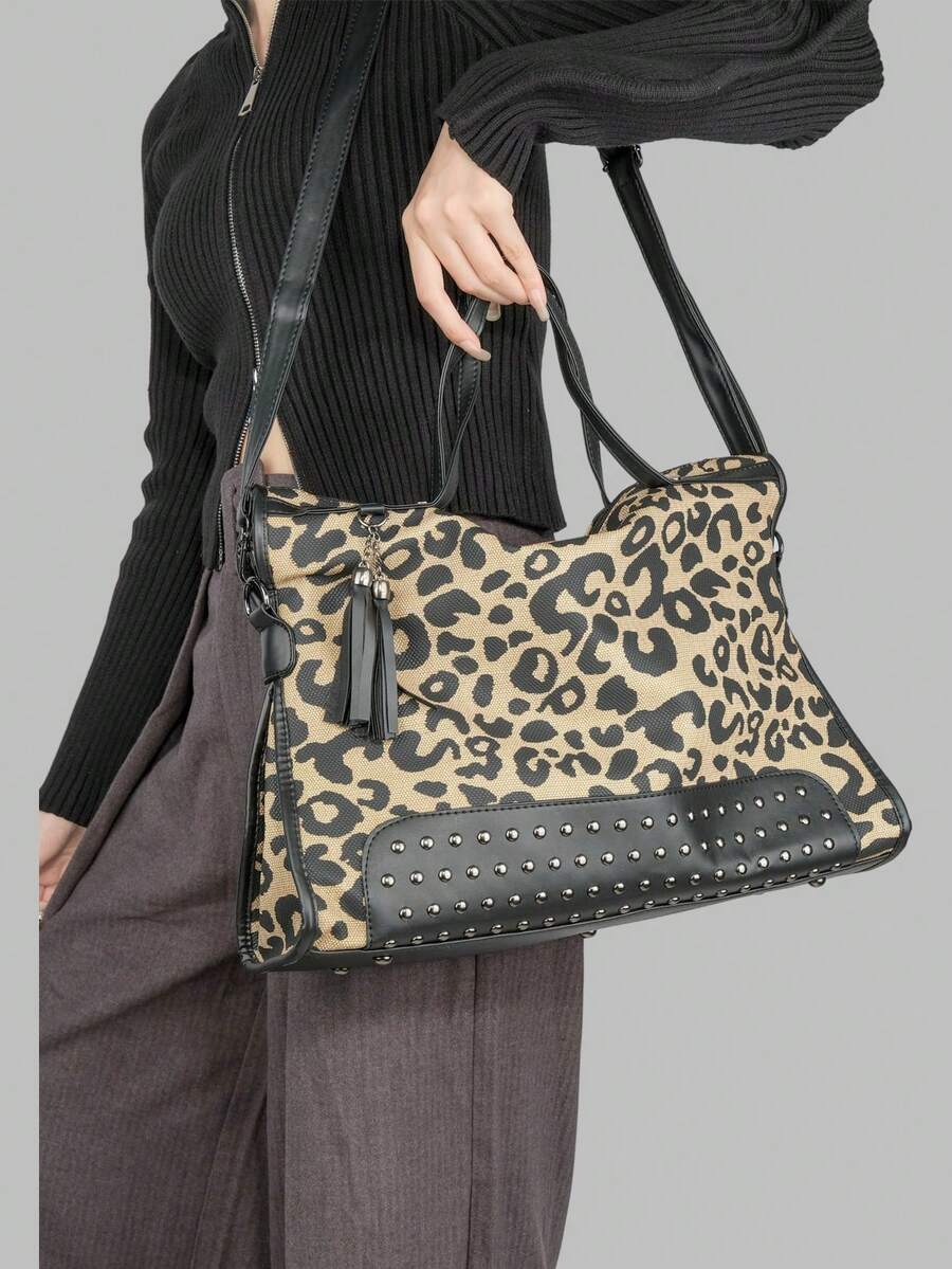 DareSee Geantă de umăr cu imprimeu leopard, geantă elegantă cu imprimeu leopard, geantă de umăr de mare capacitate, cu nituri, decor cu ciucuri, cele mai bune cadouri personalizate pentru femei, mame și iubite, geantă cu imprimeu leopard, festival de muzică, festival Y2K, înapoi la școală, toamnă, Halloween, genți de Crăciun perfecte pentru petreceri elegante, asortate cu costume de Crăciun, cadouri de Crăciun și iarnă.