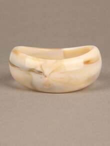 1pc Fashionable Women's Versatile Asymmetrical Round Resin Bracelet, Elegant Wrist Accessory, Gift For Girlfriend Or Mother, Suitable For Daily Wear And Gifting