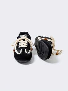 MASKERT Women's Multi-Functional Fashionable Casual Sneakers With Suede Rubber Outsole, Casual Board Shoes, Daily Matching Casual Shoes - Black - View 2