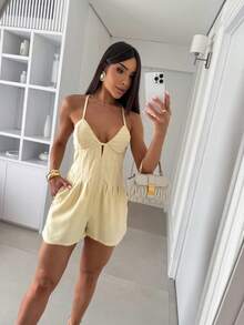 Árbora Elegance - Women's Short Jumpsuit With Draped Detail, Casual, Elegant, With Elastane And Tie At The Back,  Jumpsuit, Spring/Summer - Vàng bơ - Xem 3