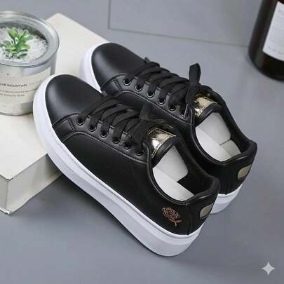 TENIS FEMININO CASUAL  Cortar e costurar    Casual    Amarrar    Casa