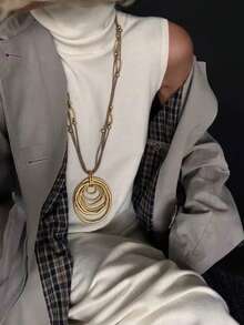 1 PC Vintage, Minimalist Bohemian-Style Alloy Pendant Necklace. It Features A Hollowed-Out Geometric Design And A 5-Layer Beaded Brown Suede Cord Chain. Suitable For Women's Daily Casual Wear, It Serves As An Exquisite Gift For Occasions Like Birthdays, Christmas, Halloween, And New Year.