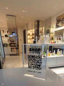 Custom QR Code Sign, Personalized Small Business Social Media QR Sign, Customize QR Codes To Directly Link To The Merchant's Official Website, Menu, Reservation Page, Or Online Store. Very Suitable For Small Business Decor, Beauty, Spa, Nail Salon, Eyelash Salon, Salon, Restaurant, Office, Cafe Online Feedback Reviews