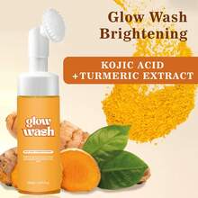 Limpiador facial iluminador de cúrcuma, que contiene agua de rosas, glicerina y extracto de raíz de cúrcuma. Elimina eficazmente la suciedad de la superficie de la piel y el aceite del interior de los poros, ayuda a reducir los poros y hace que la piel sea talla grande delicada. Es adecuado para la limpieza diaria de todo tipo de pieles y contiene 30 discos de algodón.