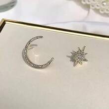1 Pair Unique Rhinestone Star & Moon Design Asymmetric Earrings, Fashionable & Elegant For Women