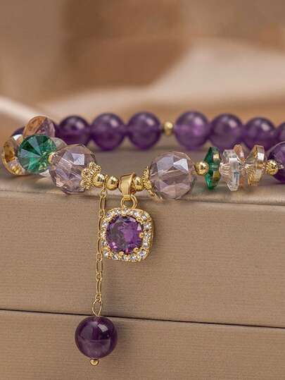 This Is A Light Luxury, Retro And High-End Purple Crystal Bracelet With A Geometric Zirconia Pendant. It Is A Lady's Jewelry That Can Be Worn Daily, Given To Friends And Presented As A Valentine's Day Gift