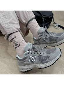 SNOOPY 1 双女士中筒袜，带有卡通刺绣和撞色边缘[随机款式] - 彩色 - 查看 4