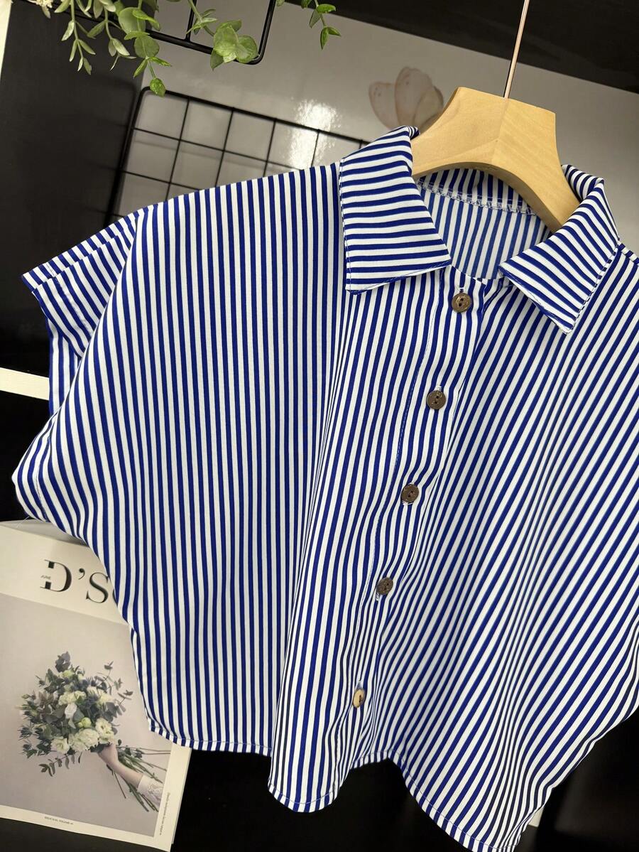 ELLIE Casual Striped Print Loose And Cropped Shirt - 藍色細條紋 - 查看 1