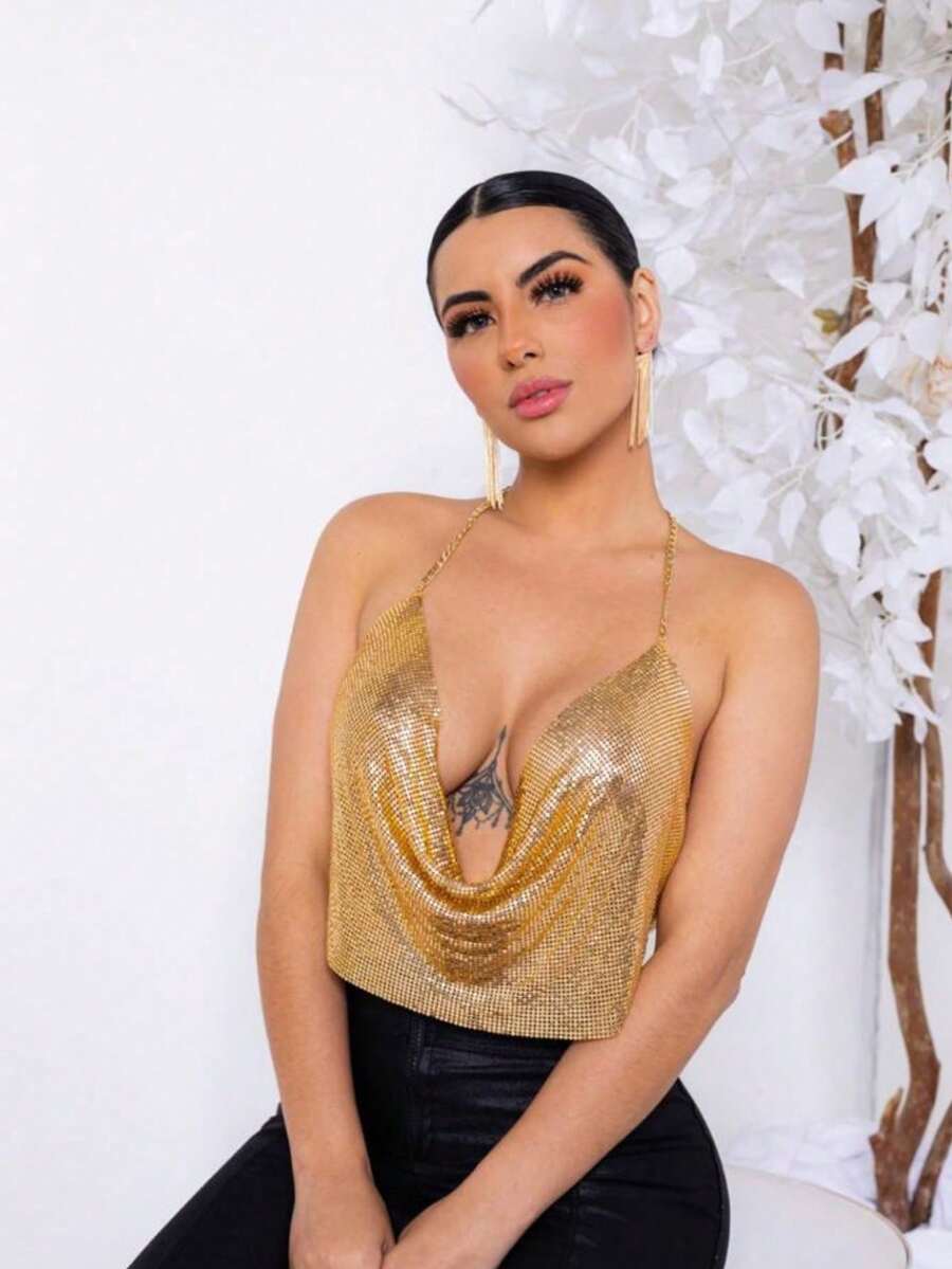 Women's Crop Top With Sexy Metallic Chain And Open Back - Dorado - View 1