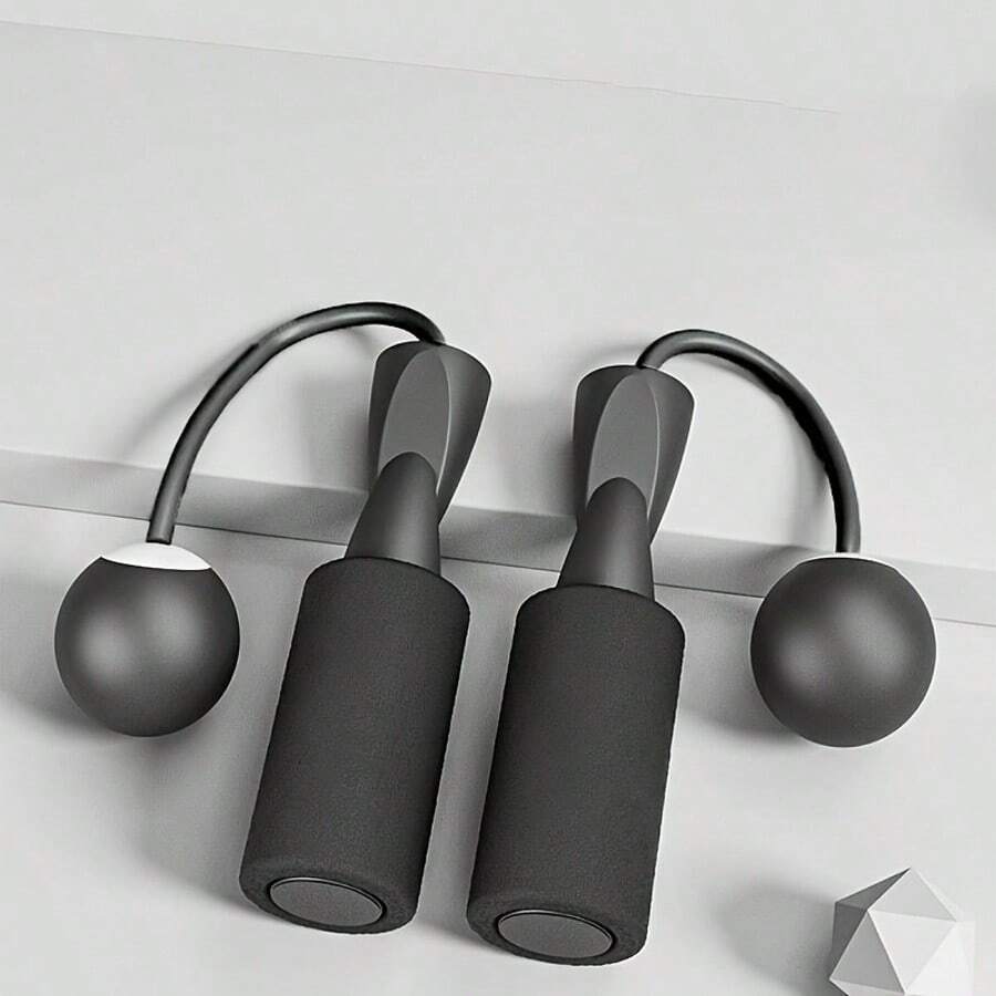 这款两件装的无线跳绳加重设计，有助于燃烧脂肪，是居家和户外健身的理想之选。它能有效提升心肺功能和力量训练效果，无需传统跳绳的繁琐操作，非常适合空间有限或旅行携带。符合人体工学的手柄确保握感舒适。 - 彩色 - 查看 1