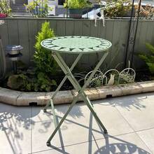 Outdoor Folding Metal Patio Side Table Weather Resistant Bistro Coffee Table Antique Round Picnic Table for Garden Decor Retro Dining Table White Green - Verde - Ver 3