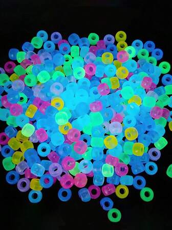 100/300-delars mix av självlysande ponnypärlor | 9 livfulla färger | Lysande hårpärlor i akryl och plast för hårflätning, armband och halsband - storpack
