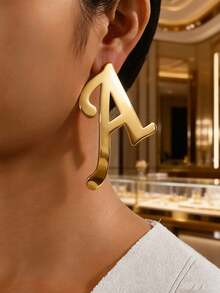 MONALLY 一对夸张时尚闪亮金色26字母A-Z首字母耳钉，女士流行欧美风格，日常佩戴，独特不锈钢配饰 - 耳環 - 查看 8