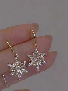 2pcs Gold Tone Earrings, Cute Christmas Snowflake Earrings, Long Earrings For Women, Autumn/Winter 2025 New Arrival - Gold - View 6