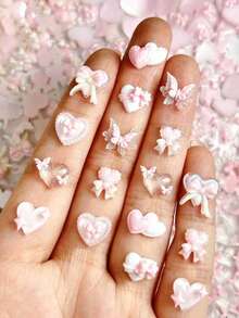 20 قطعة/مجموعة من الزينات المضيئة في الظلام بأشكال فراشات وقلوب لتزيين الأظافر