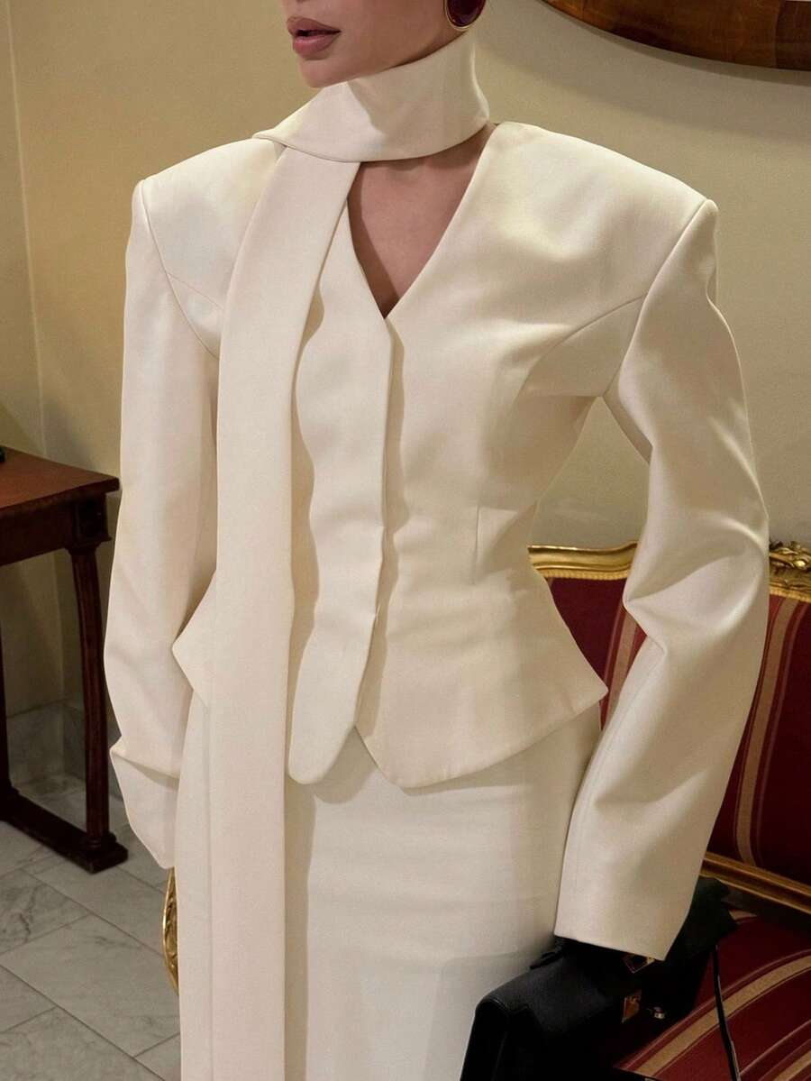 女士休闲简约通勤时尚垫肩系带白色西装外套，优雅简约，适合日常通勤、约会、情人节、新年、春季等场合。 - 白色 - 查看 1