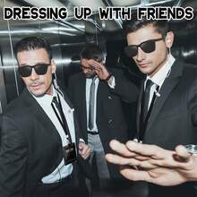 6pcs 2D Plane - MIB Proxy Accessories - Black Glasses, Zipper Tie, ID Card, Headphones And Inflatable Green Alien - Perfect For Halloween, Role-Playing, Carnivals And Costume Parties - Cool And Fashionable Sci-Fi Themed Props Suitable For Both Men And Women, Halloween Accessory Set | Sci-Fi Theme | Durable Plastic, Halloween Accessory - Green - View 3