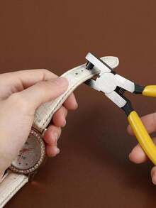 1 outil universel de poinçonnage de ceinture à main, poinçon , outil de DIY , convient pour les ceintures, lacets, bracelets de montre. Cadeau de la Saint-Valentin pour hommes, cadeau de mariage de la Saint-Valentin, cadeau d'anniversaire, cadeau de Noël, pinces, outils