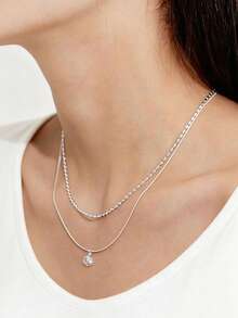 2 Pieces Of Women's Necklaces / Collarbones Chains: Double-Layered Design With Hexagonal Pendants, Stylish, Suitable For Daily Versatile Matching