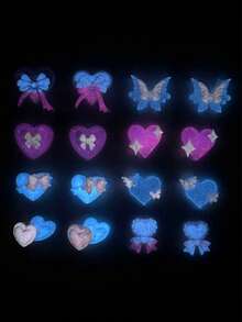 20 قطعة/مجموعة من الزينات المضيئة في الظلام بأشكال فراشات وقلوب لتزيين الأظافر