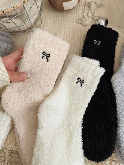 2/4 Pairs Of Women's Floor Socks, Thick Autumn And Winter Socks With Fluffy Bows, Easy Comfort, In Random Colors