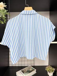 ELLIE Casual Striped Print Loose And Cropped Shirt - 藍色粗條紋 - 查看 5