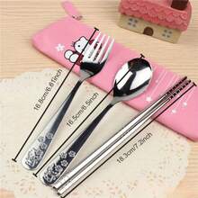 Sanrio Cutie de prânz transparentă Sanrio Hello Kitty, cutie pentru păstrarea prospețimii, cutie de fructe din plastic, cutie de ambalare, sigilată portabilă etanșă, potrivită pentru gustări, fructe, prăjituri, petreceri de picnic, pauză de prânz la birou, cutie de prânz portabilă, recipient rotund pătrat din plastic cu capac, tacâmuri pentru călătorii în aer liber în familie