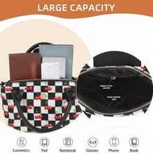 Czarno-biała torba w kratkę z regulowanym paskiem na ramię i nadrukiem wiśniowym – torba na ramię z wieloma kieszeniami, idealna do dojazdów do pracy, idealny prezent dla przyjaciół i rodziny