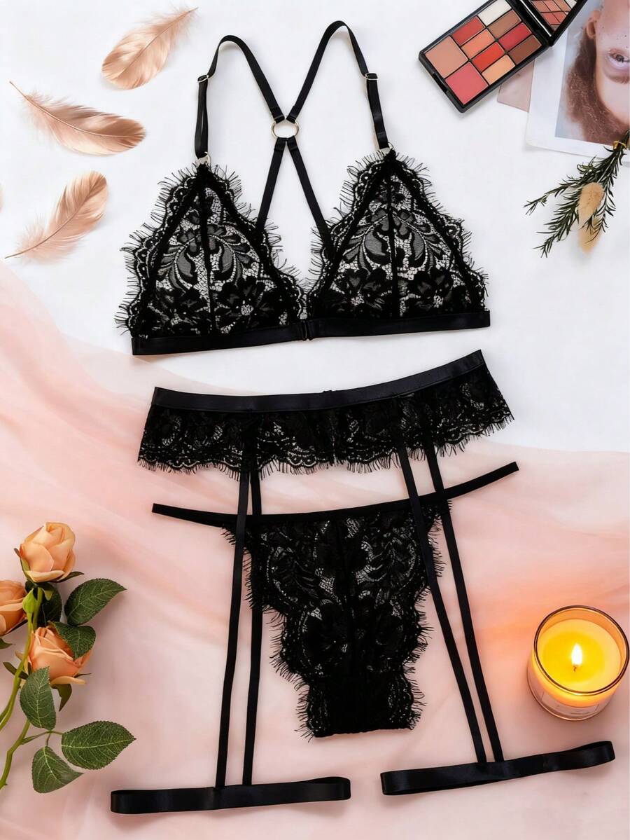 全新 黑色花朵睫毛蕾丝性感内衣套装 吊带露肩文胸套装 激情丁字裤性感吊袜带 3 件套