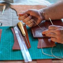 7 Pieces Handmade Leather Sewing Tools, 3 Sewing Awl Needles + 1 Copper Handle + 1 Roll Of Nylon Cord + 2 Thimbles, Canvas Leather Restoration And DIY Craft Sewing Tools