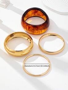4 Pcs Oversized Chunky Resin Cuff Bangles Set, Minimalist Stackable Golden Color Metal Wheels Bracelets Set, Women Fashionable Jewelry Set For Daily Wear, Dating, Party