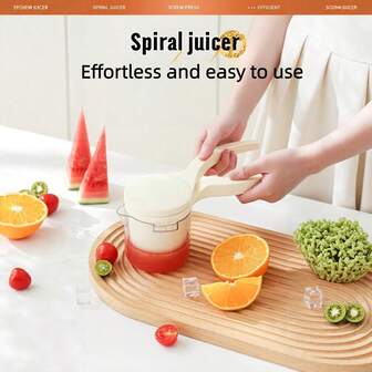 螺旋手动水果蔬菜榨汁机，大进料槽，出汁率高，简单的螺旋压榨设计，配有汁液收集器，采用健康材料制成，必备厨房工具，也可用作土豆捣碎机