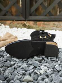 Botas de vaquera con cuentas para mujer, estilo europeo y americano, nueva moda otoño/invierno 2025 con hebilla y tacón grueso, punta afilada, botas de vestir