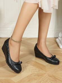 Women's Fashion Wedge Heel Soft Comfortable Pointed Toe High Heels - Black - View 3