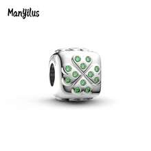 Manyilus 1 Stück 925 Sterling Silber Charm Schmuck - Funkelndes goldenes Pferd Anhänger, süßer Affe-Banane Perle, rosa emaillierte Katzen Perle, MOM Herz Diamant Perle, braune Pilz Perle, leuchtende Glühwürmchen-Pflanze Perle, Kleeblatt Würfel Smaragd Perle, Retro Rosenblatt Anhänger, Mond Katze Charms | Passend für Armbänder, Armreifen, Halsketten | Unisex perfektes Geschenk für Familie & Freunde - Geburtstage, Muttertag, Valentinstag, Abschluss, Freundschaftstag.