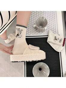 SNOOPY 1 双女士中筒袜，带有卡通刺绣和撞色边缘[随机款式] - 彩色 - 查看 2