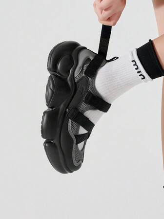 CAMEL CROWN 女士休闲鞋，夏季运动玛丽珍凉鞋，透气舒适软底女鞋，增高休闲百搭沙滩鞋。