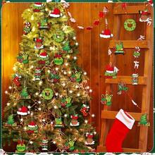 Traditional Christmas Wooden Decorations, Lime Green And Red Holiday Tree Decorations, Holiday Wood Chip Labels, Christmas Trees, Home And Kitchen Decorations, Family Party Decorations, Home Decorations Without Power Supply, Christmas Decorations, Room Decorations, Party Decorations