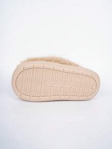 Pantoufles glissantes mignonnes et de dessin animé pour femmes, légères et confortables, chaudes avec bout fermé. Pantoufles d'intérieur adaptées pour la maison, le salon, le dortoir en automne/hiver