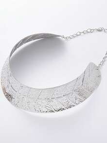 New Collar Necklace, Metallic Leaf Design, Versatile For Evening Gowns And Performances